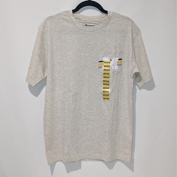 University of Michigan T-shirts | 2 Pack | Medium - Picture 4 of 5